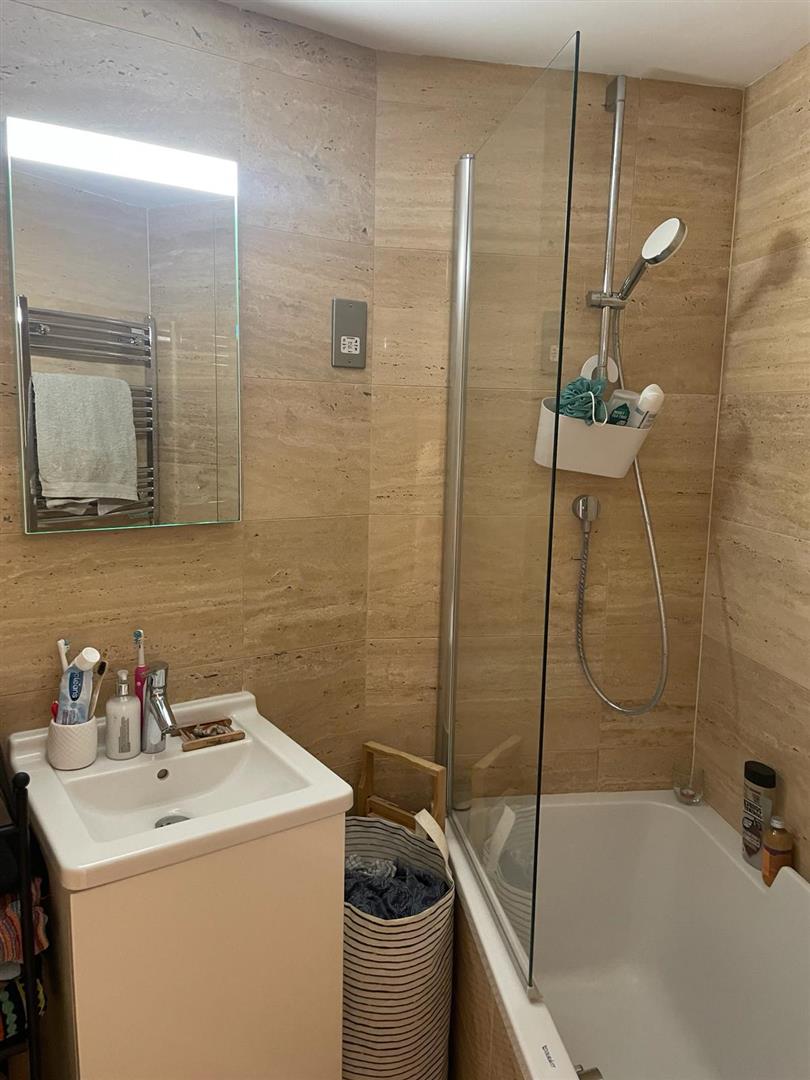 Image of Apartment - 1 Bedrooms - 2 Bathrooms for Rental in Ocean Spa Plaza-Gibraltar, Image 10